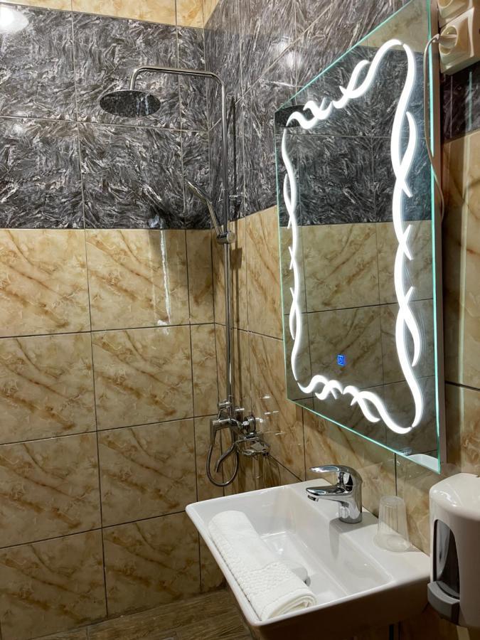 La Rochelle Hotel Яунде Экстерьер фото