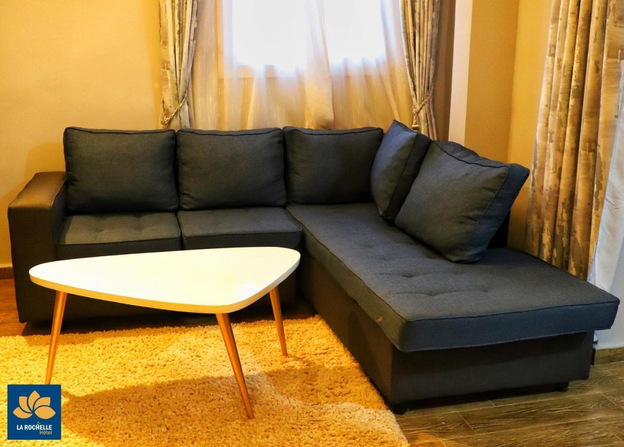 La Rochelle Hotel Яунде Экстерьер фото